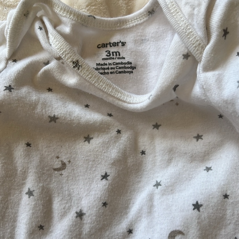Carter’s bundle - Picture 2 of 3